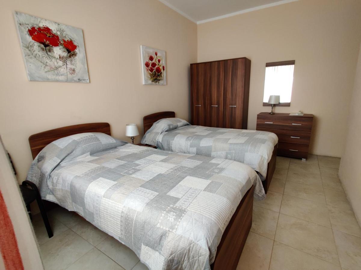Doms Apartment Tarxien Екстер'єр фото