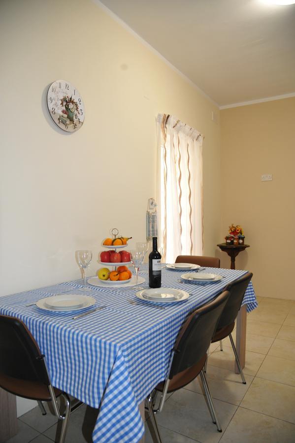 Doms Apartment Tarxien Екстер'єр фото